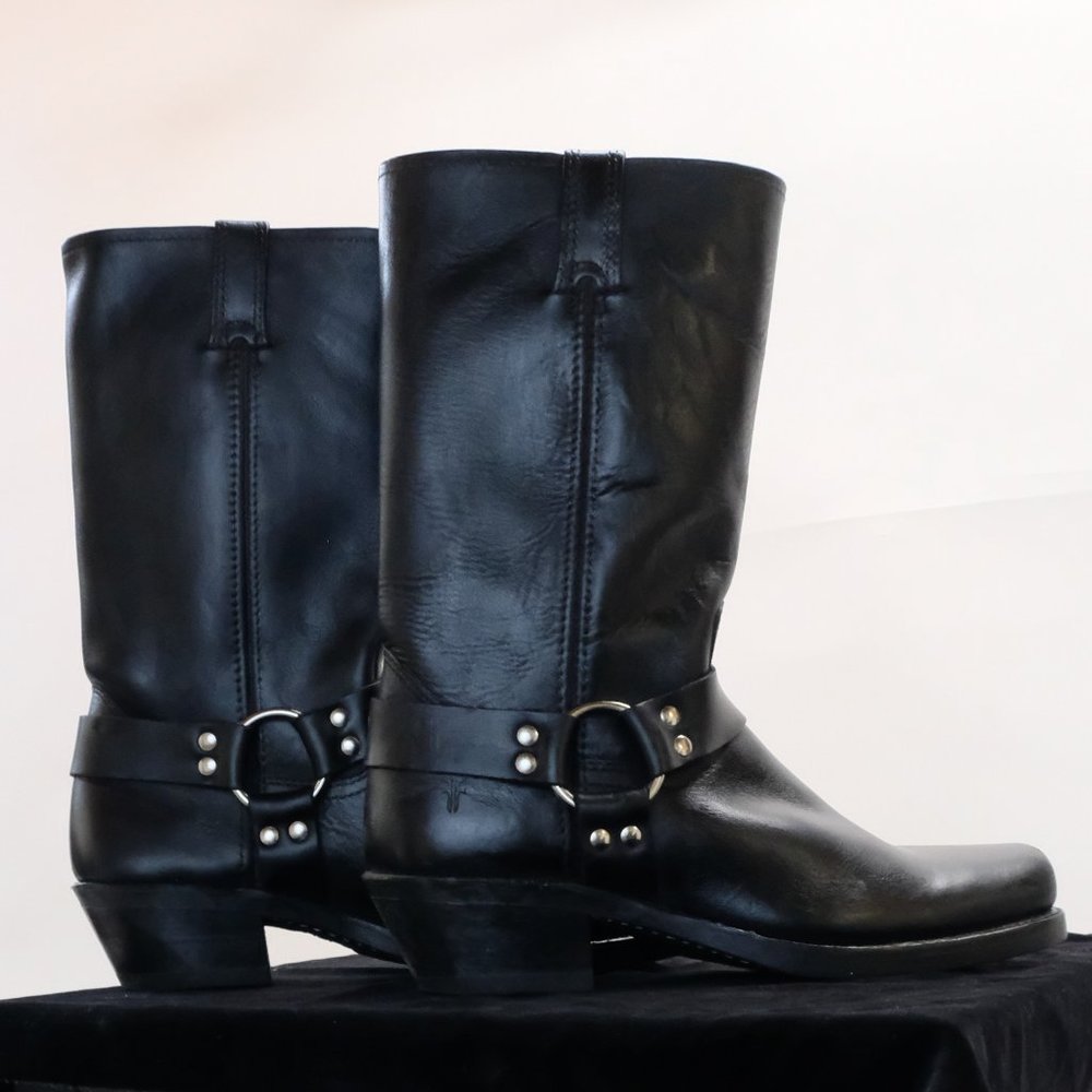 FRYE GAUCHO HARNESS RIDINg BOOTS 9.5